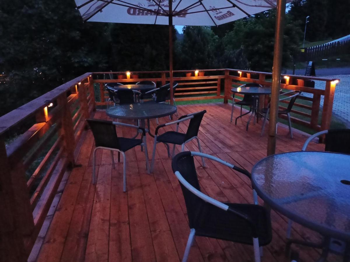 Rodinny "Hotel U Mustku" Desná Esterno foto
