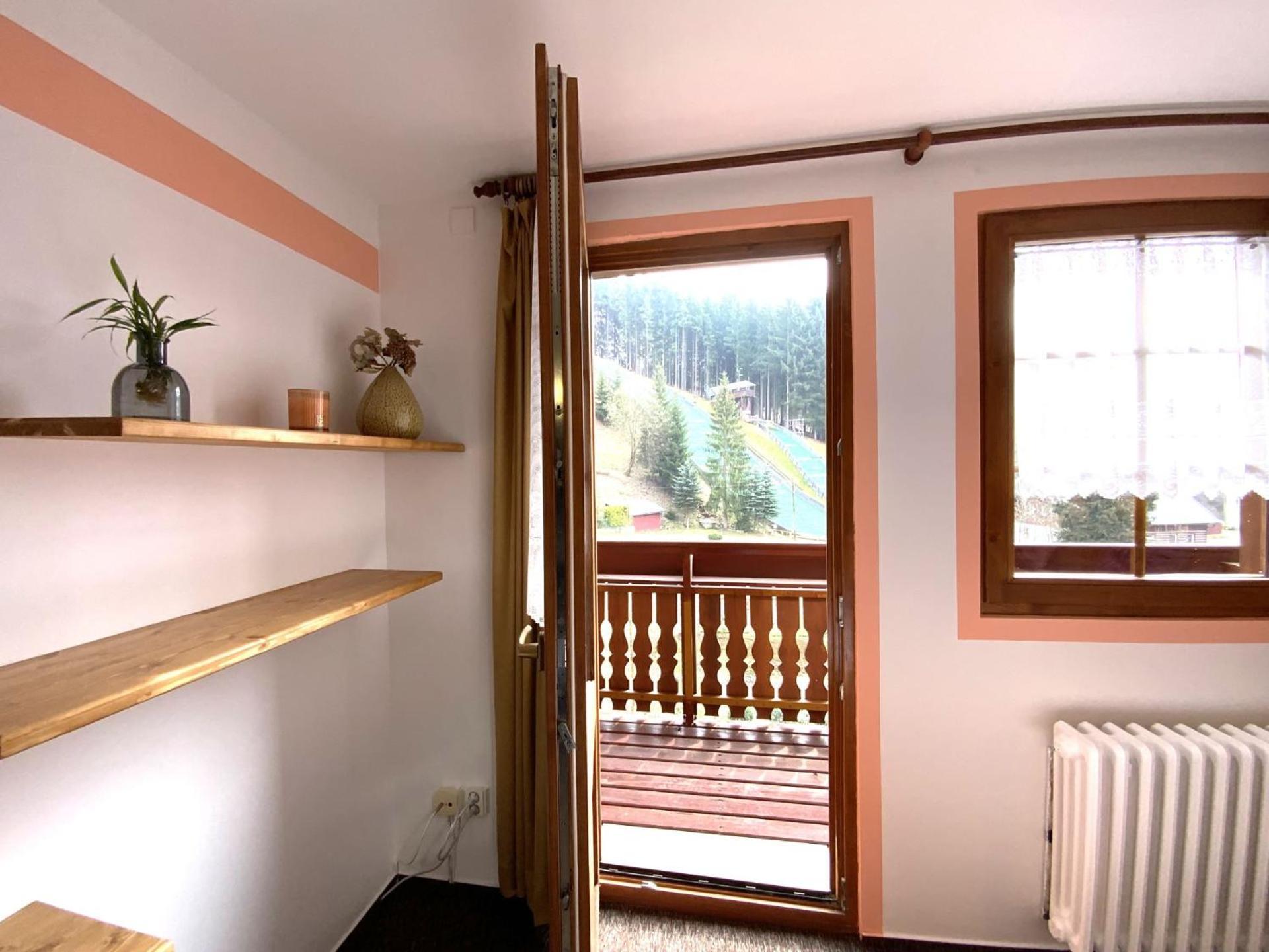 Rodinny "Hotel U Mustku" Desná Esterno foto