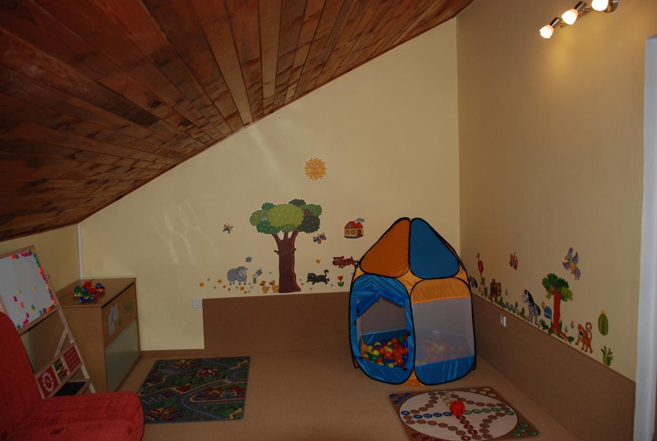 Rodinny "Hotel U Mustku" Desná Esterno foto