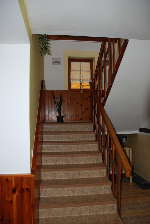 Rodinny "Hotel U Mustku" Desná Esterno foto